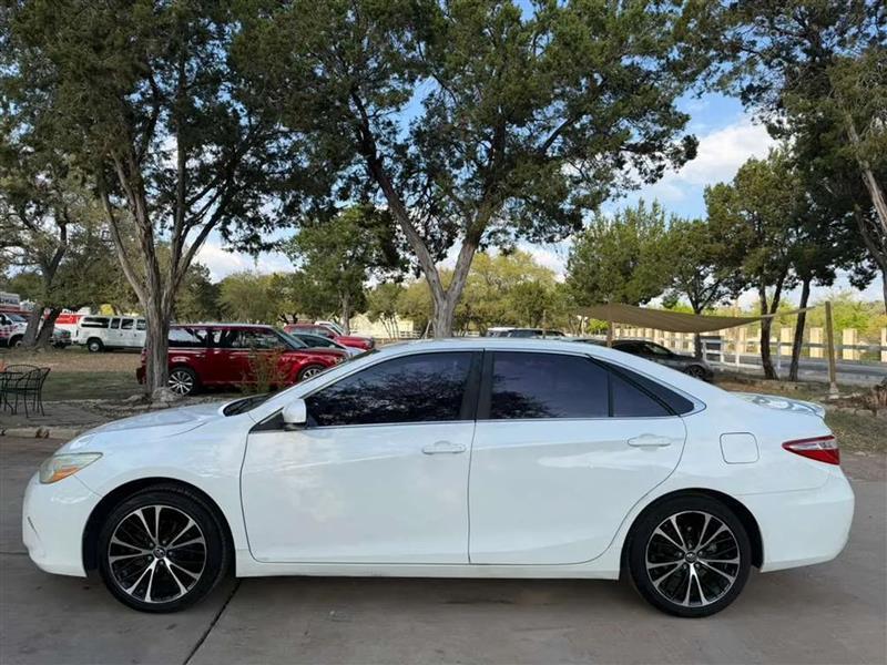 Toyota Camry LE 2015