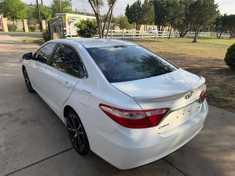 Toyota Camry LE 2015