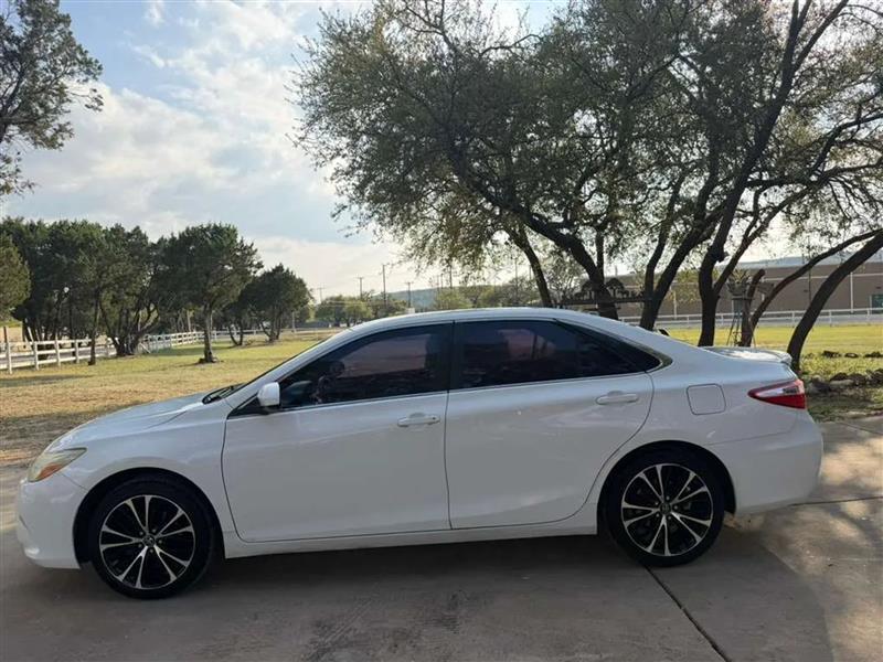 Toyota Camry LE 2015