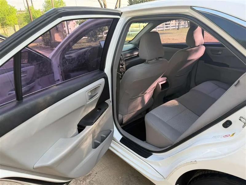 Toyota Camry LE 2015