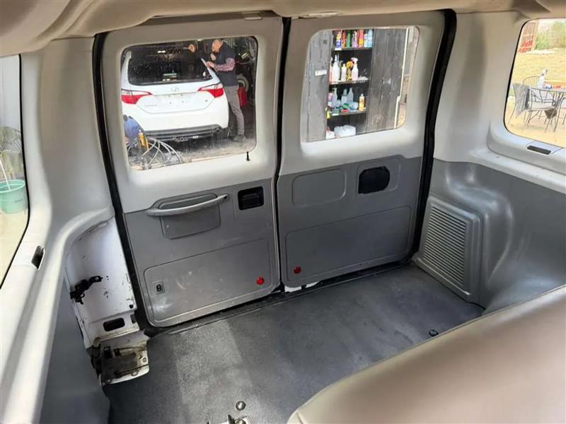 Ford Econoline E-350 XLT Super Duty 2010