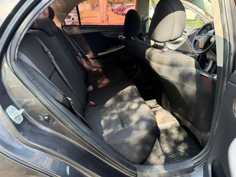 Toyota Corolla S 4-Speed AT 2013