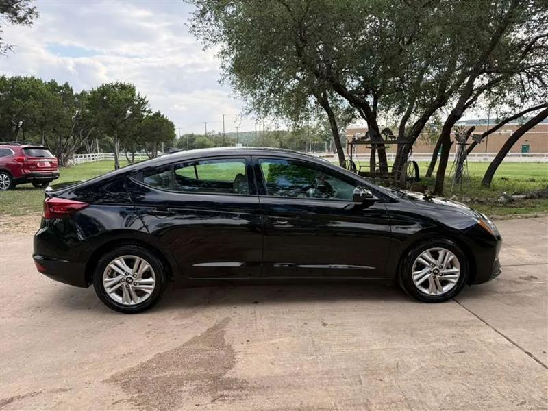 Hyundai Elantra Limited 2020