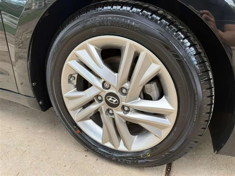 Hyundai Elantra Limited 2020