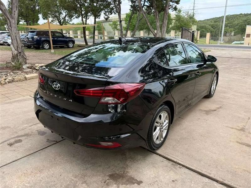 Hyundai Elantra Limited 2020