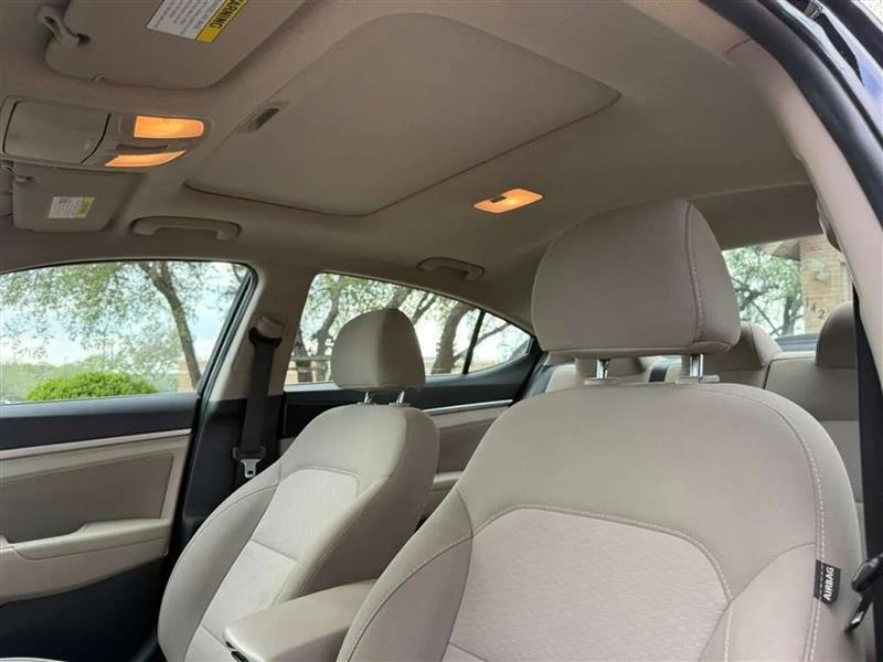 Hyundai Elantra Limited 2020