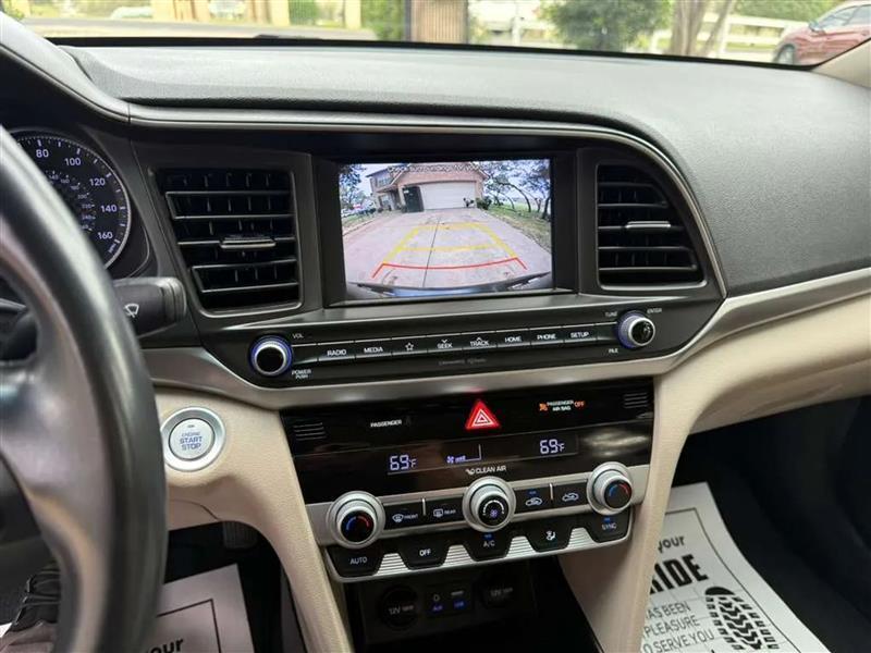 Hyundai Elantra Limited 2020