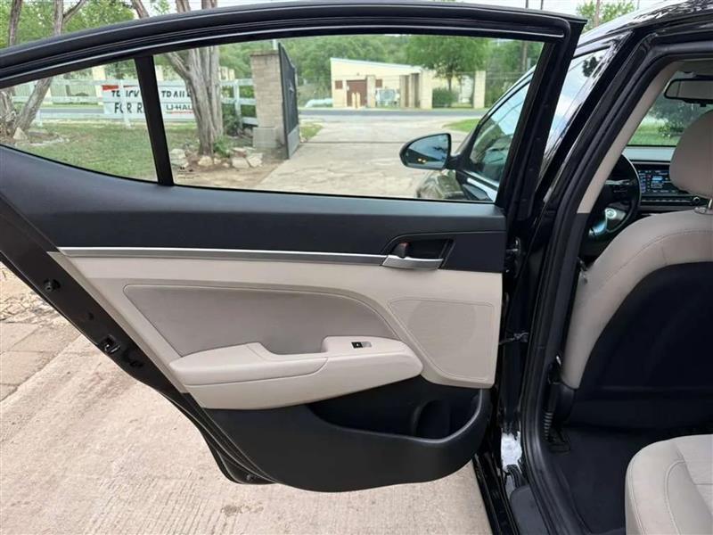 Hyundai Elantra Limited 2020