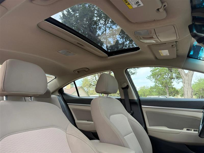 Hyundai Elantra Limited 2020