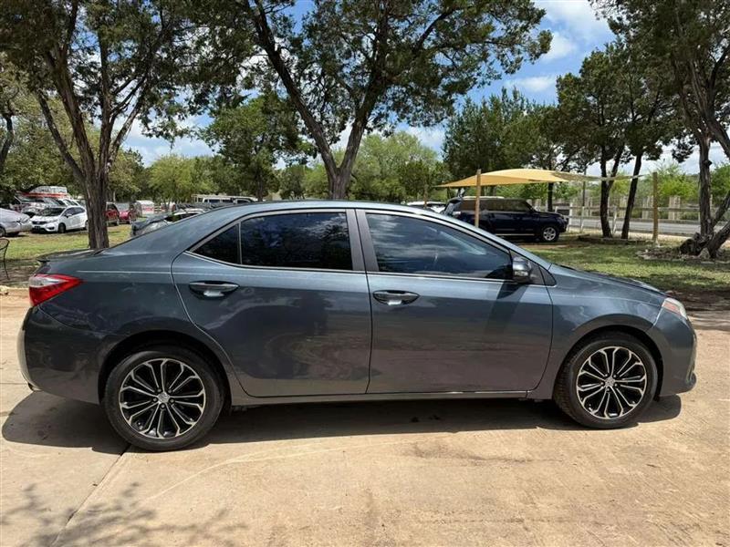 Toyota Corolla S Plus 6MT 2015