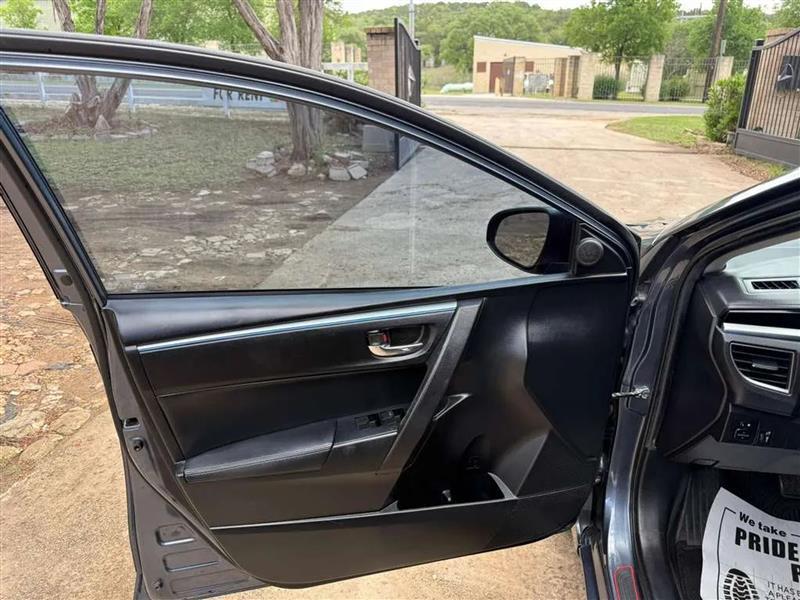 Toyota Corolla S Plus 6MT 2015