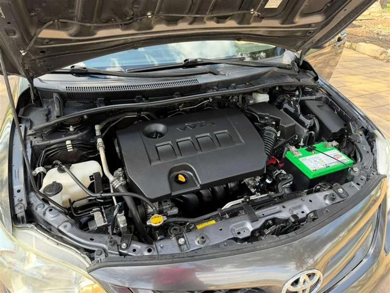 Toyota Corolla LE 4-Speed AT 2011