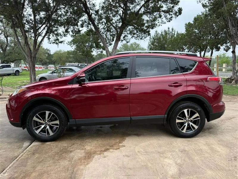 Toyota RAV4 XLE FWD 2018