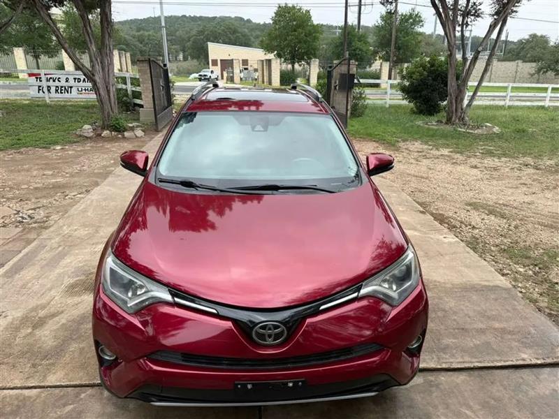 Toyota RAV4 XLE FWD 2018