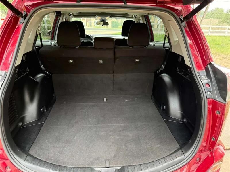 Toyota RAV4 XLE FWD 2018