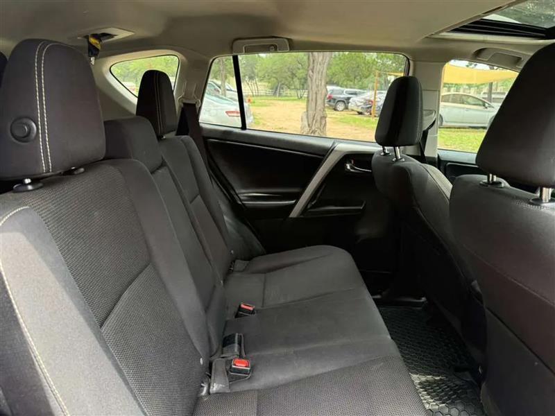 Toyota RAV4 XLE FWD 2018