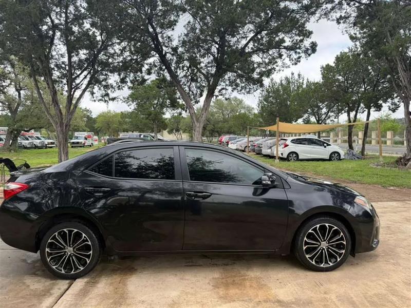 Toyota Corolla S Plus 6MT 2016