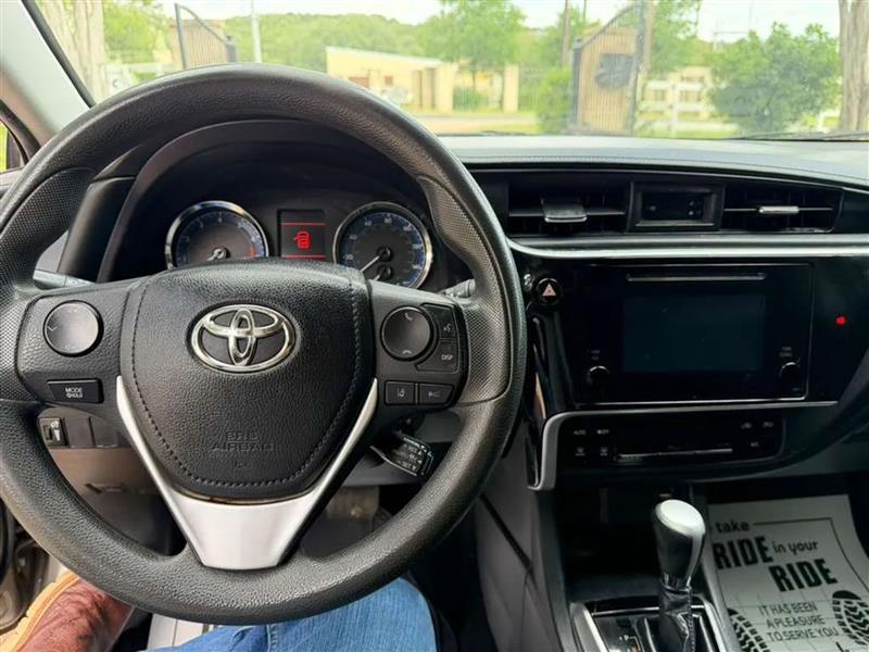 Toyota Corolla LE CVT 2018