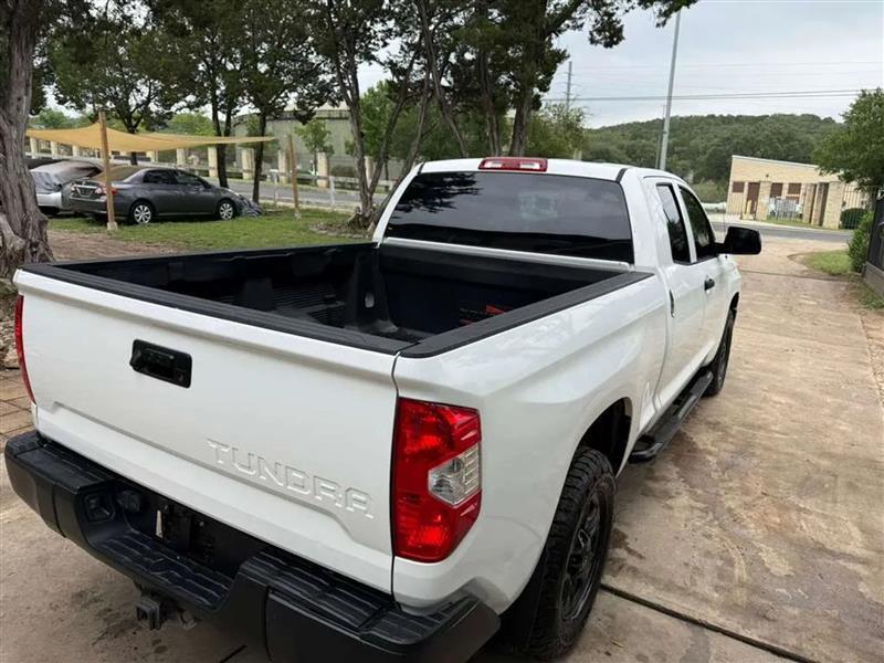 Toyota Tundra SR5 4.6L V8 Double Cab 2WD 2015