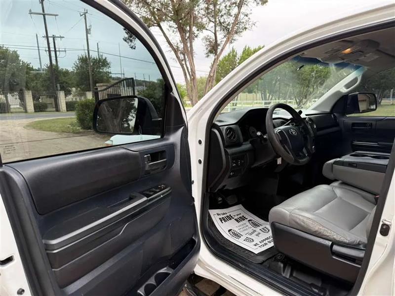 Toyota Tundra SR5 4.6L V8 Double Cab 2WD 2015