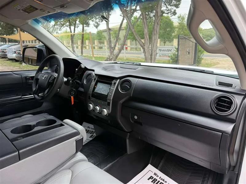 Toyota Tundra SR5 4.6L V8 Double Cab 2WD 2015