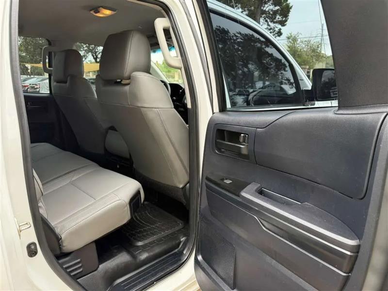 Toyota Tundra SR5 4.6L V8 Double Cab 2WD 2015