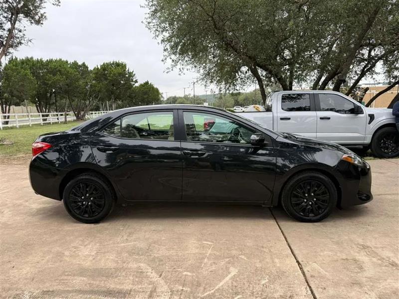 Toyota Corolla LE Eco 2019
