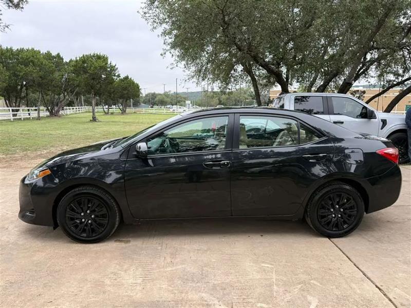Toyota Corolla LE Eco 2019