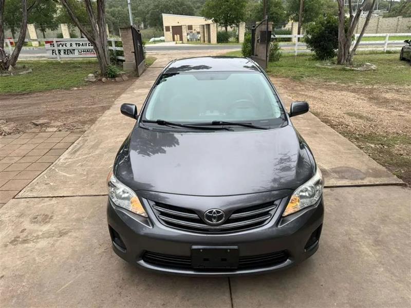Toyota Corolla LE 4-Speed AT 2013