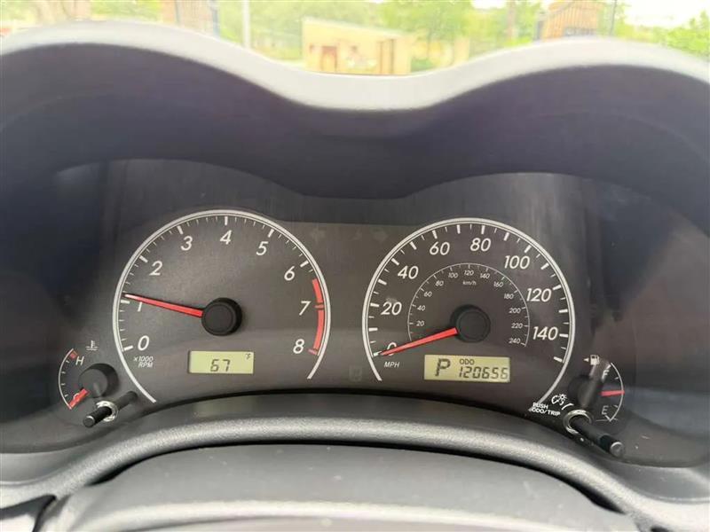 Toyota Corolla LE 4-Speed AT 2013