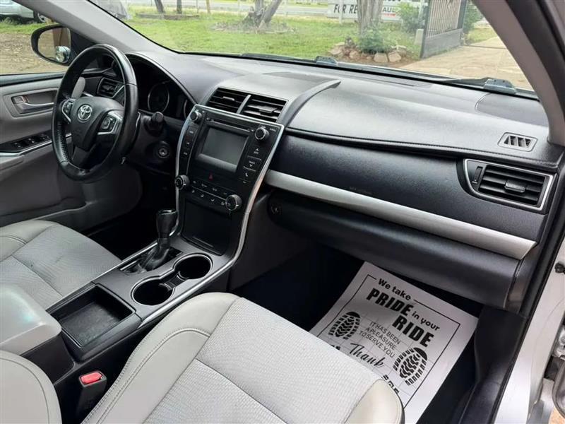 Toyota Camry SE 2016