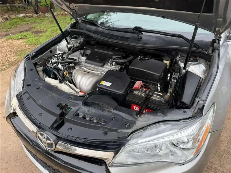 Toyota Camry SE 2016