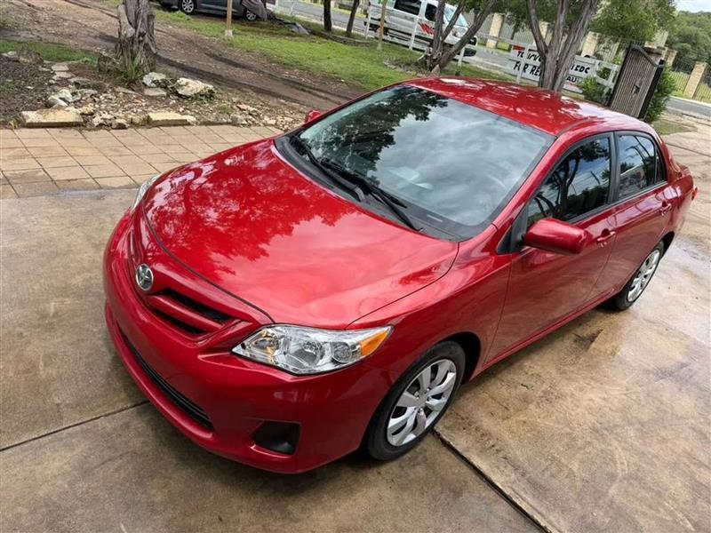 Toyota Corolla LE 4-Speed AT 2012