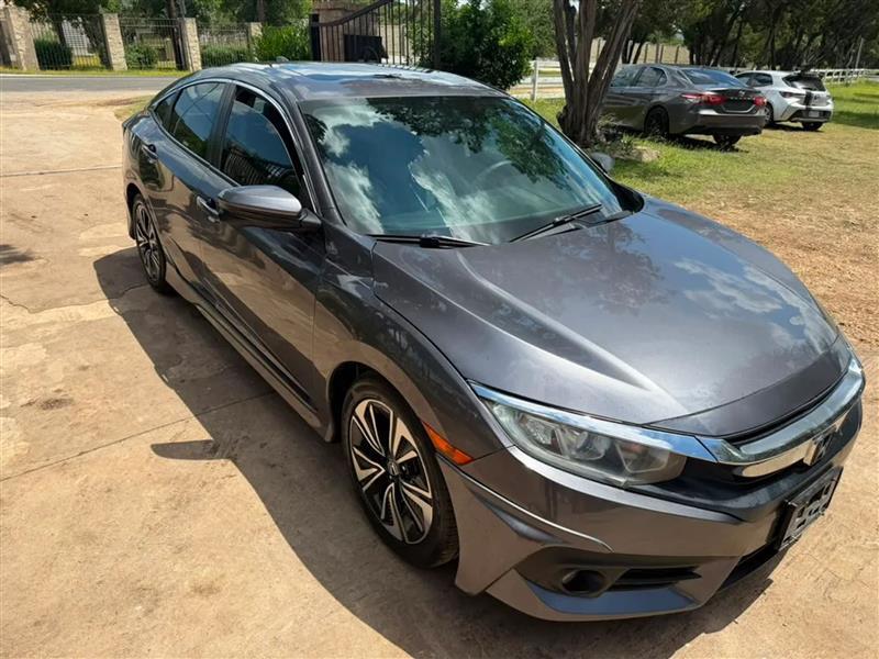 Honda Civic EX-T Sedan CVT 2016