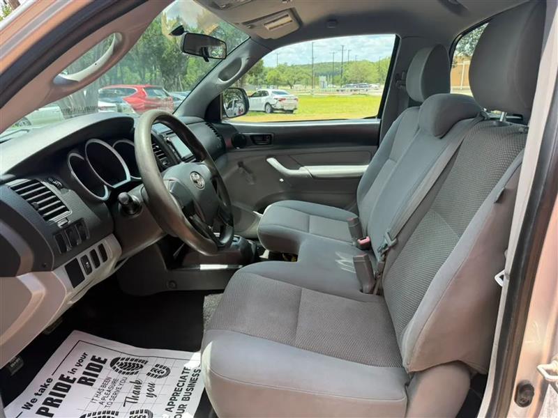 Toyota Tacoma Regular Cab I4 5MT 2WD 2014