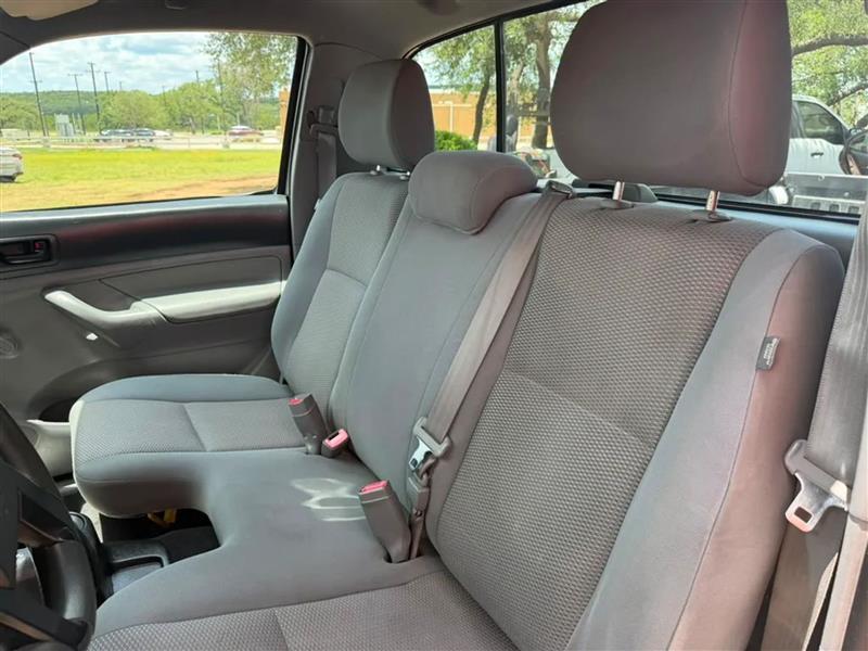 Toyota Tacoma Regular Cab I4 5MT 2WD 2014