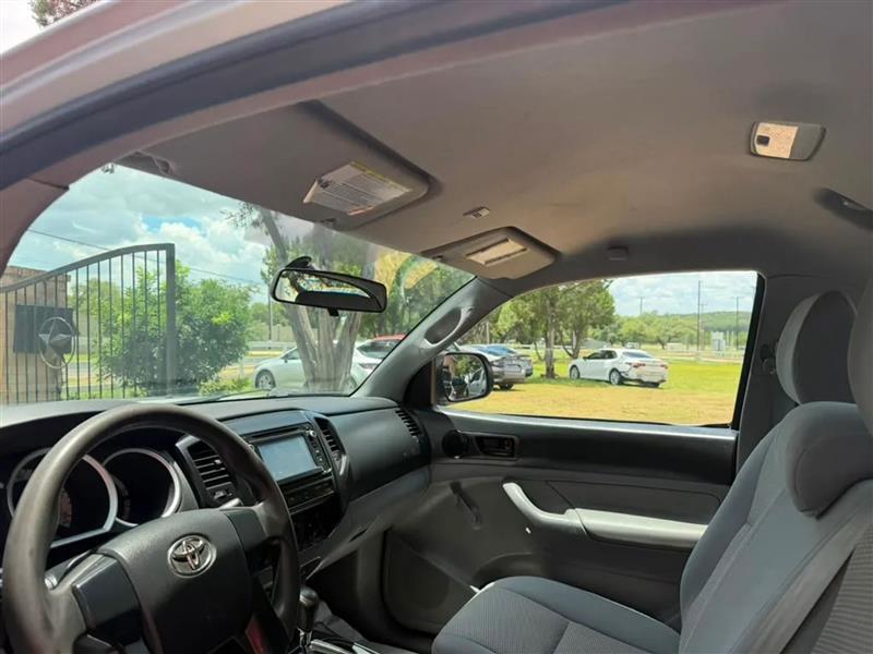 Toyota Tacoma Regular Cab I4 5MT 2WD 2014