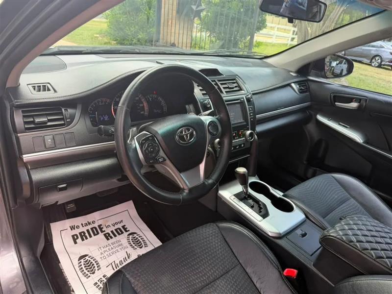 Toyota Camry SE 2014