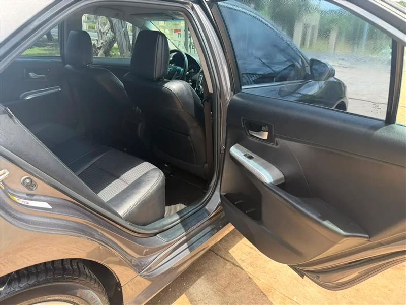 Toyota Camry SE 2014