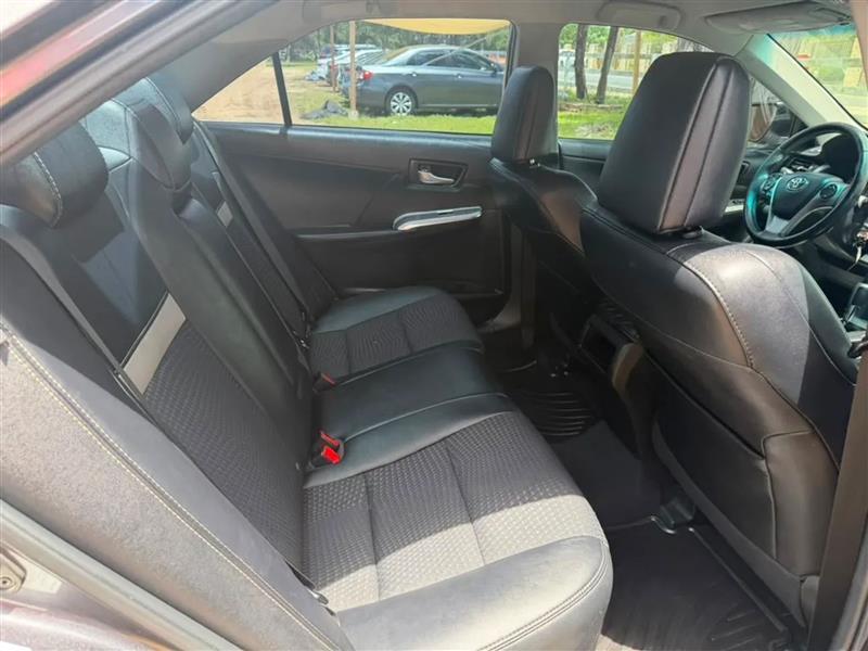 Toyota Camry SE 2014