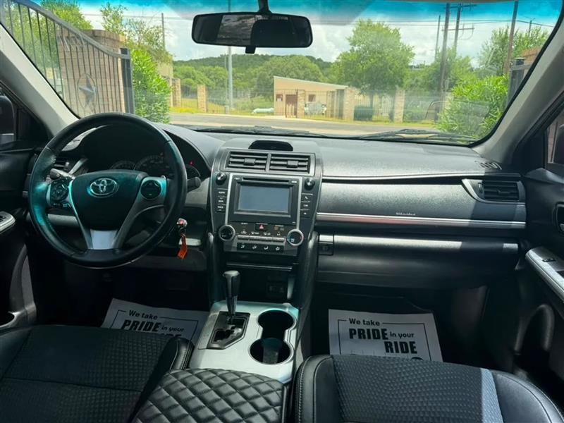 Toyota Camry SE 2014
