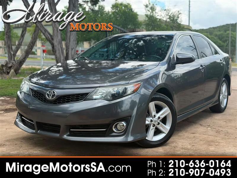 2014 Toyota Camry SE