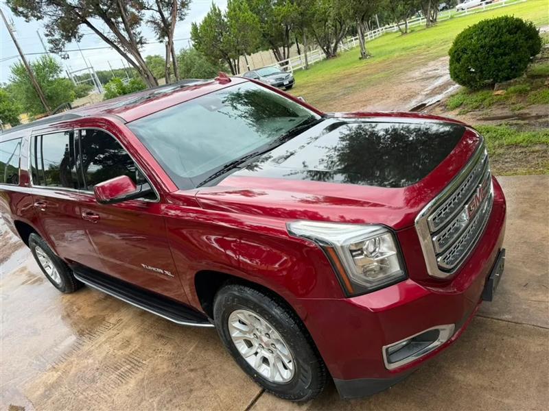 GMC Yukon XL SLT 2WD 2017