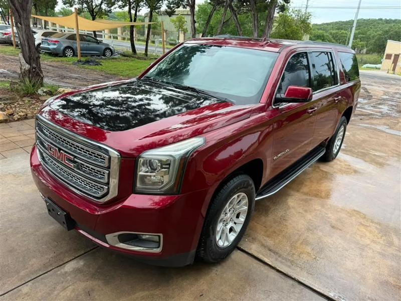 GMC Yukon XL SLT 2WD 2017