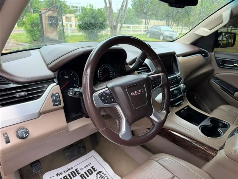 GMC Yukon XL SLT 2WD 2017