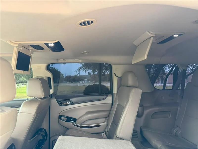 GMC Yukon XL SLT 2WD 2017