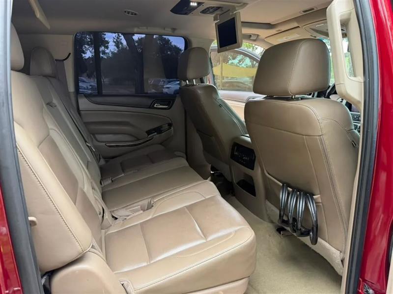 GMC Yukon XL SLT 2WD 2017
