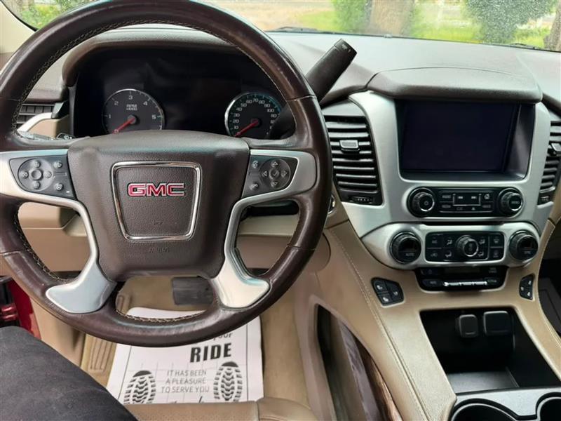 GMC Yukon XL SLT 2WD 2017