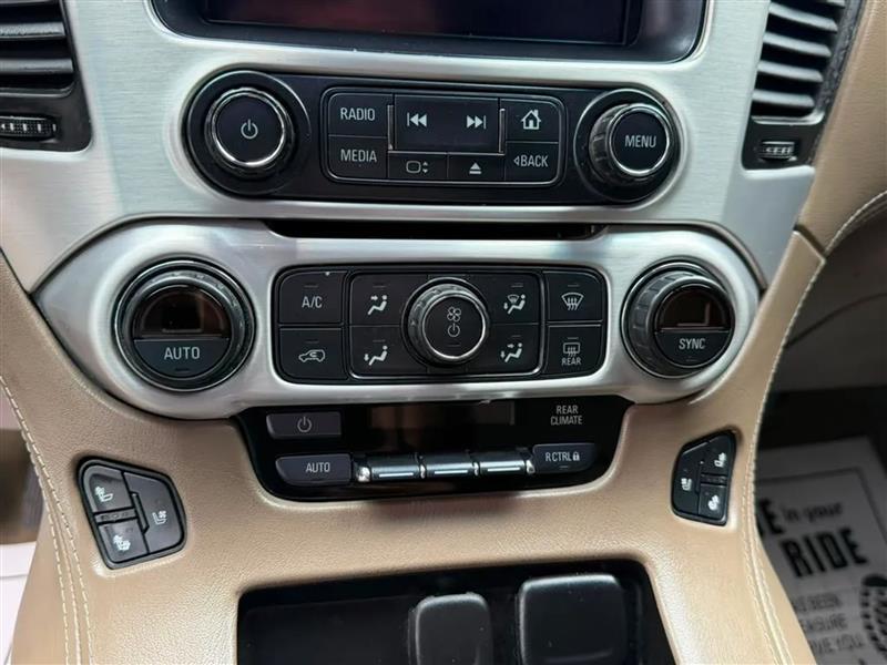 GMC Yukon XL SLT 2WD 2017