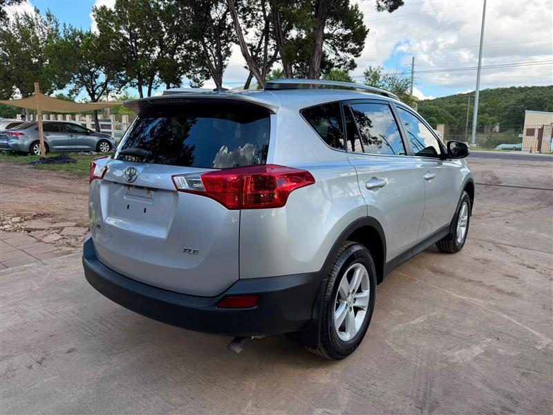 Toyota RAV4  2013